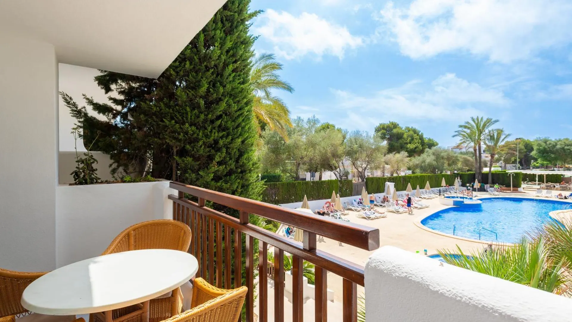 Ξενοδοχείο με διαμερίσματα Inturotel Esmeralda Garden Cala D´Or